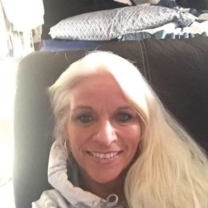 Meet your Posher, Holly